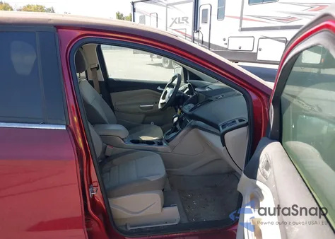 2013 Ford Escape Se z USA, uszkodzony, nr VIN 1FMCU0GX8DUD48806